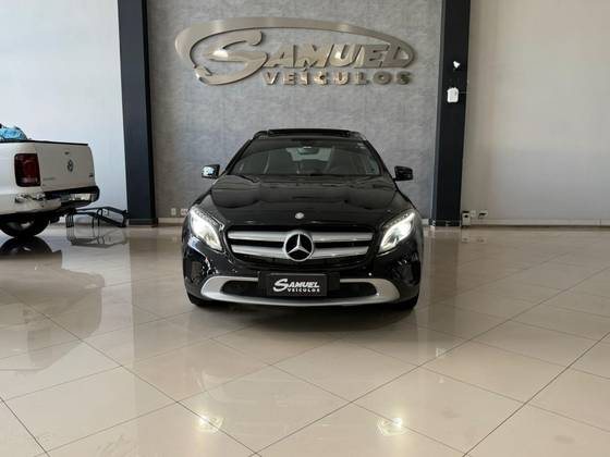 MERCEDES-BENZ GLA 200 1.6 CGI ADVANCE 16V TURBO GASOLINA 4P AUTOMÁTICO MERCEDES-BENZ GLA 200 1.6 CGI ADVANCE 16V TURBO GASOLINA 4P AUTOMÁTICO